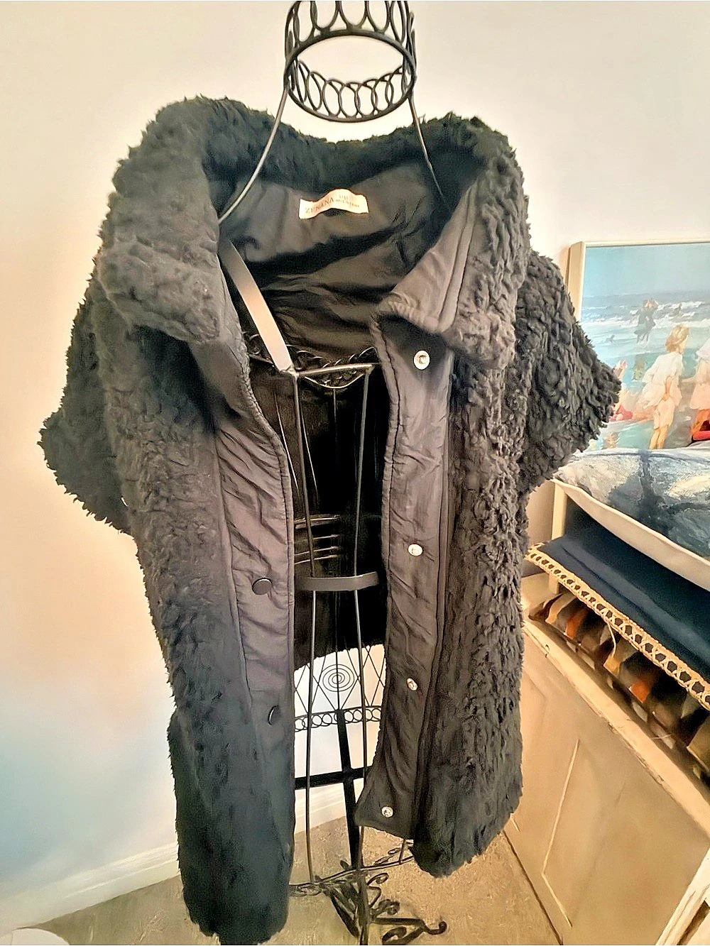 ZENANA Faux Fur Vest in Black Size S/M Like New